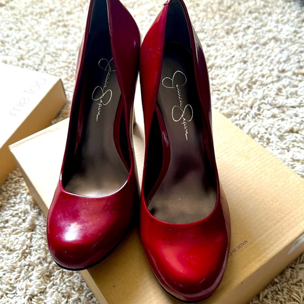 Jessica Simpson Red heels. Size 8.